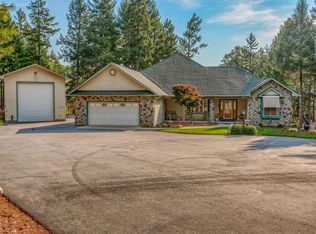 275 N Lappland Dr, Grants Pass, OR 97527