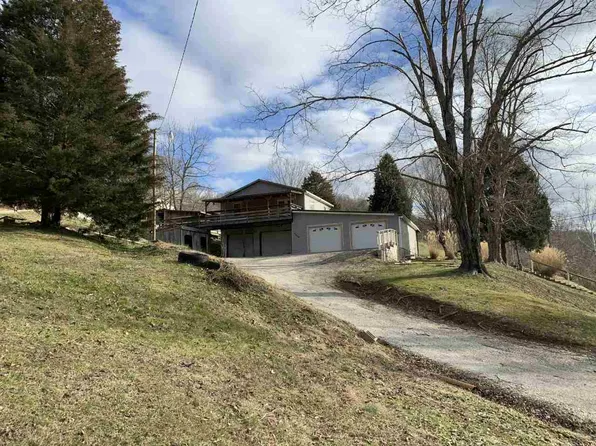 4249 Whites Creek Rd, Prichard, WV 25555