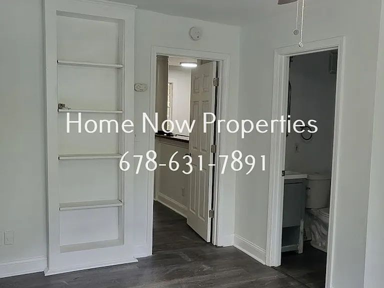 Maple Place Apartments — Photo 19
