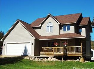 470 1st St, Gregory, MI 48137