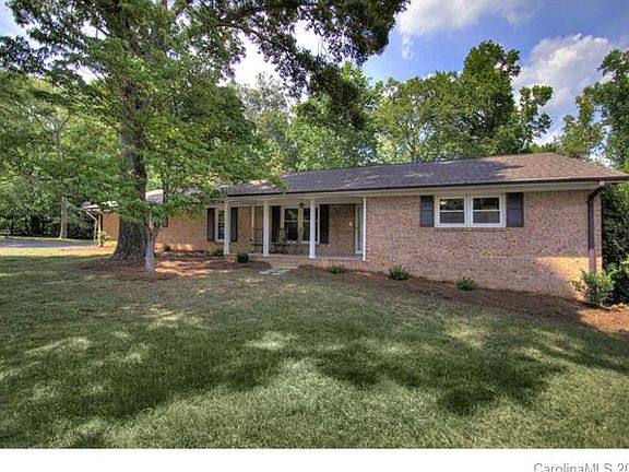3rd image of 3016 McLaughlin Ln