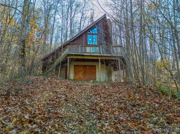 99999 Green Briar Ln, Green Mountain, NC 28740