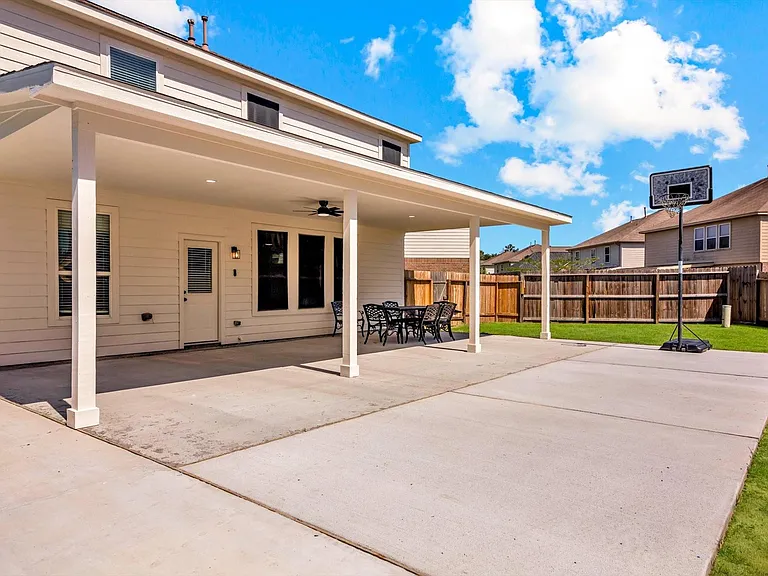 1722 Sun Point Ct — Photo 34