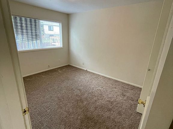 3rd image of 2721 SE 125th Ave #11375555