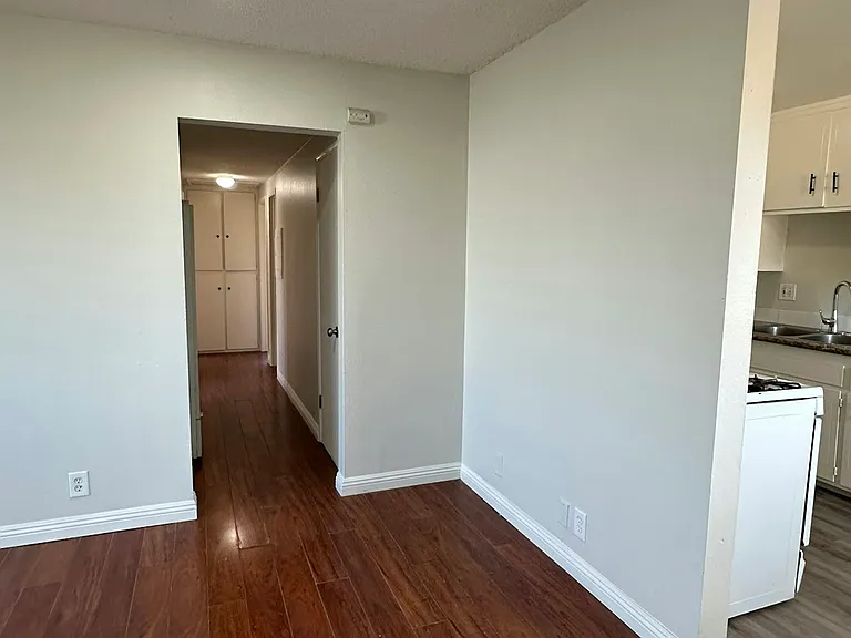 22877 Adrienne Ave #10 — Photo 14