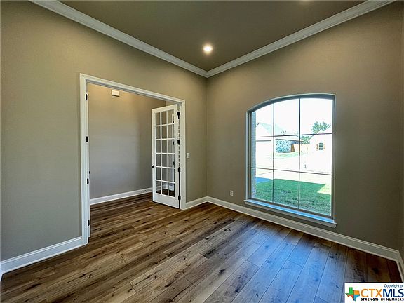 5th image of 1219 Logan Blvd