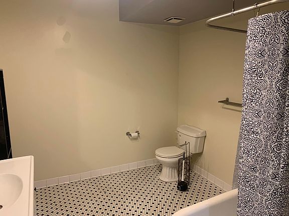 5th image of 1417 Kemper St #3