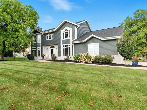 5130 South Nicolet DRIVE, New Berlin, WI 53151