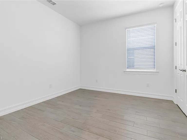 317 Spiaggio Ct — Photo 14