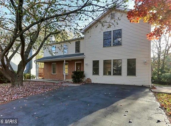 3rd image of 18708 Capella Ln