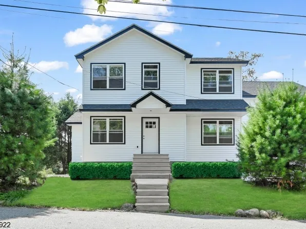 21 Bailey Avenue, Oakland Boro, NJ 07436