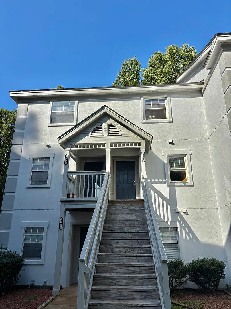 2518-207 Avent Ferry Rd, Raleigh, NC 27606 — Photo 2