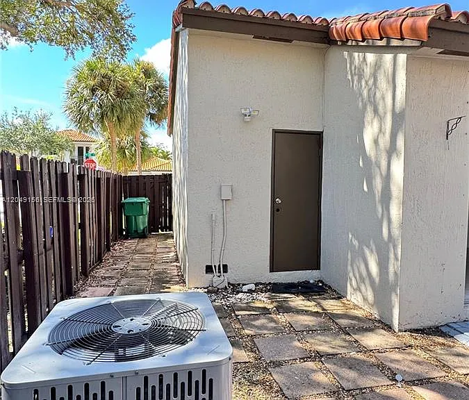 8337 NW 142nd St — Photo 29
