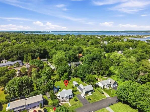 169 Cady Ave, Warwick, RI 02889