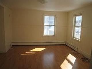 2nd image of 35 Clinton St