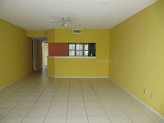 4th image of 825 S Osprey Ave APT 304