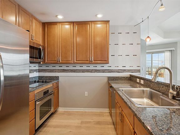 4th image of 975 N Lincoln Street #11F-N