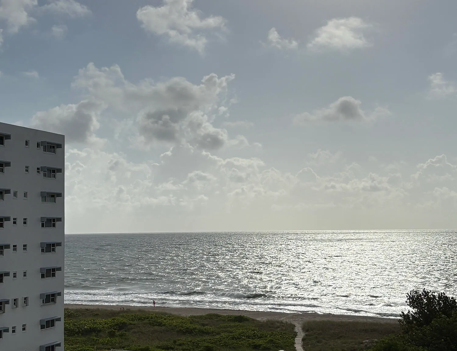 Ocean Place Condominium — Photo 3