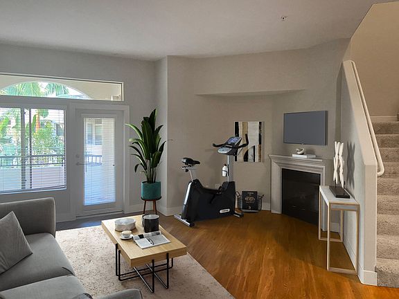 Townhome-style floorplan