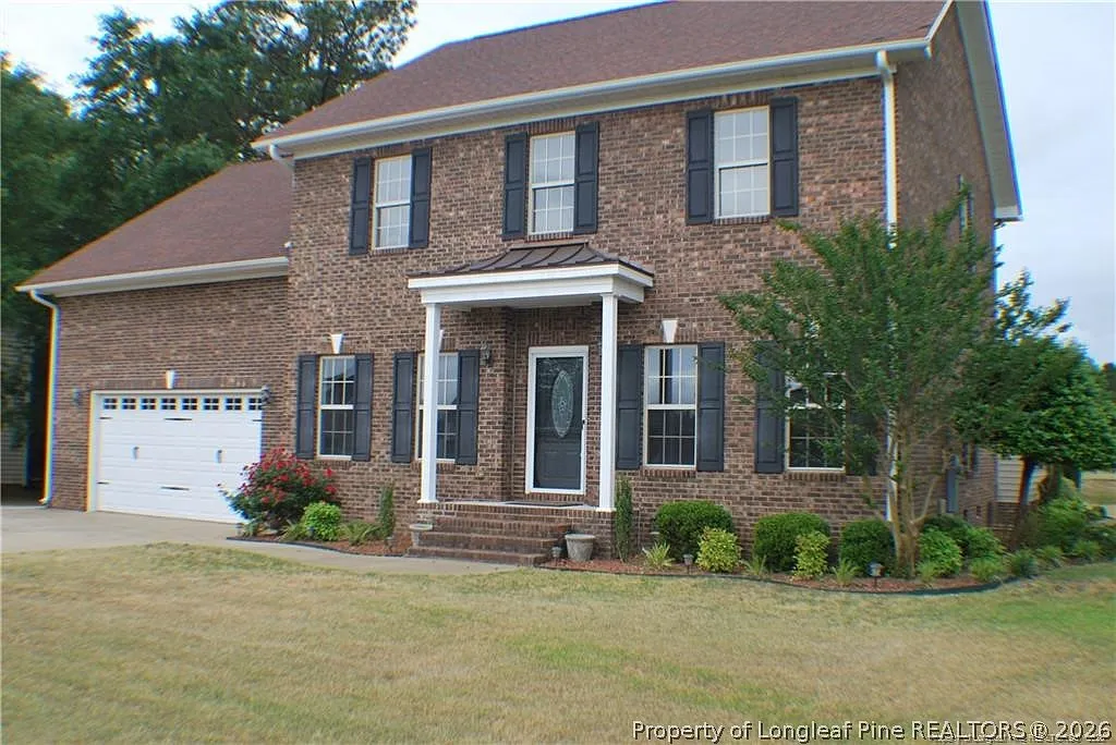 4 bed, 3.0 bath, 2623 sqft, $2,450 — Photo 2