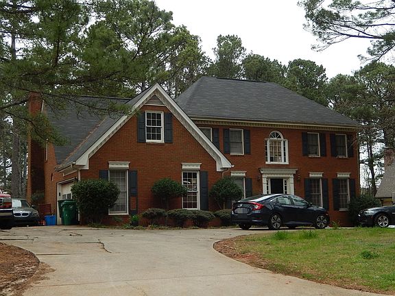 2nd image of 1073 Carriage Pl