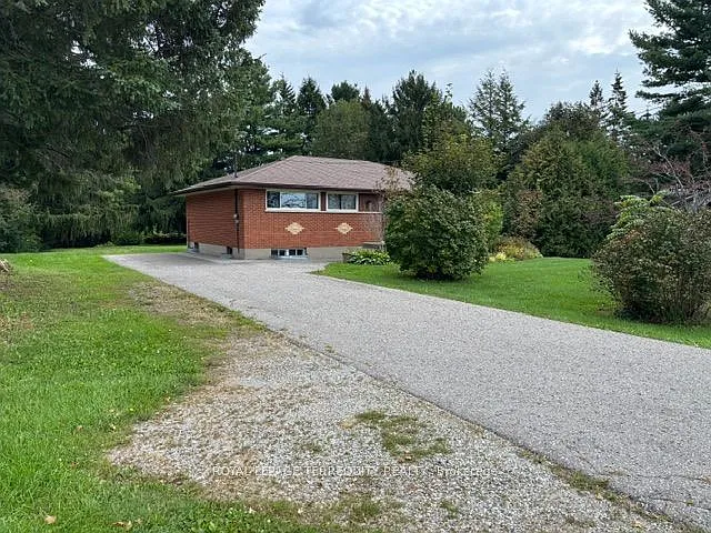 4 bed, $2,500 — Photo 3