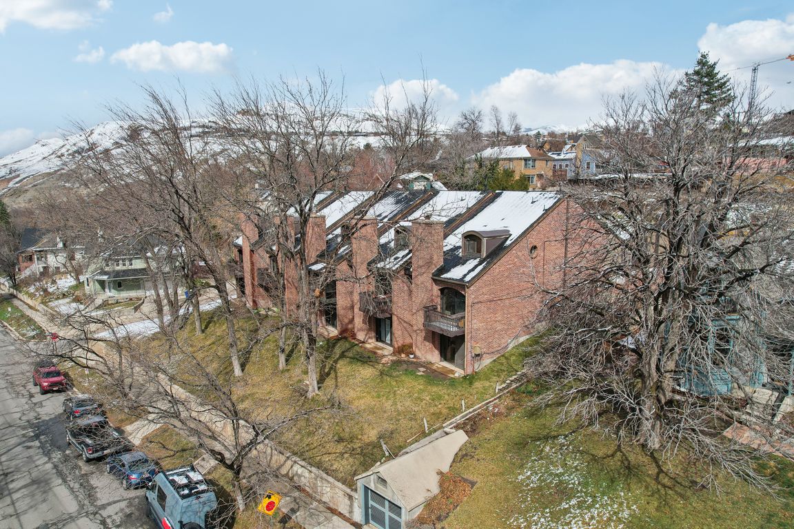 W Apricot Ave-041.jpg