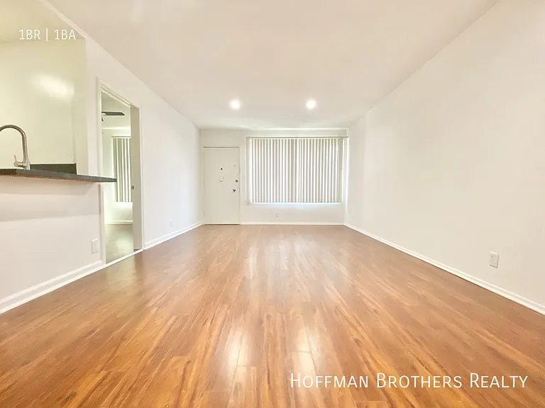 1445 S Sherbourne Dr #10 — Photo 2