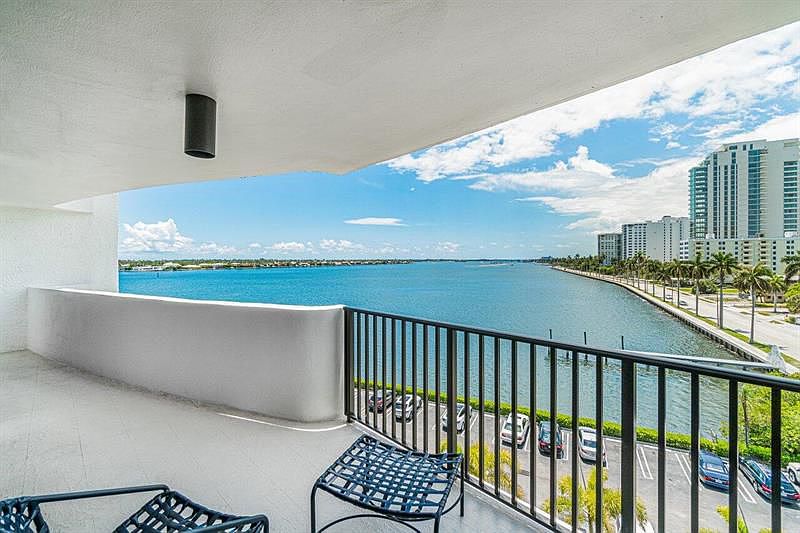 1st image of 1200 S Flagler Dr APT 606