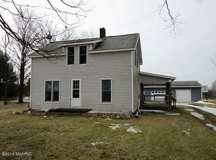 7263 S Brinton Rd, Blanchard, MI 49310