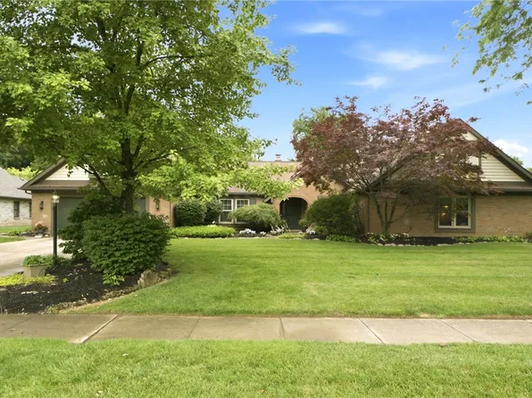 3955 Maple Grove Ln, Dayton, OH 45440