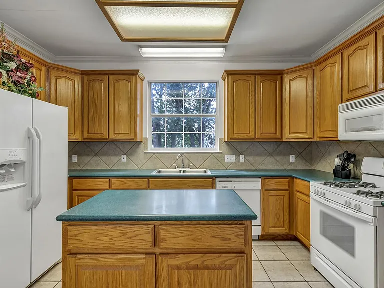 403 Maple Run — Photo 14