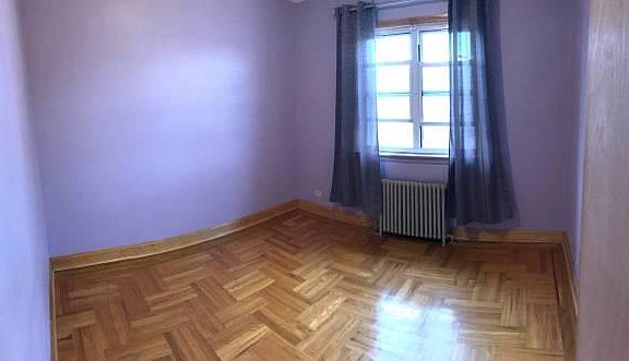 4th image of 74 Avenue S Floor 2