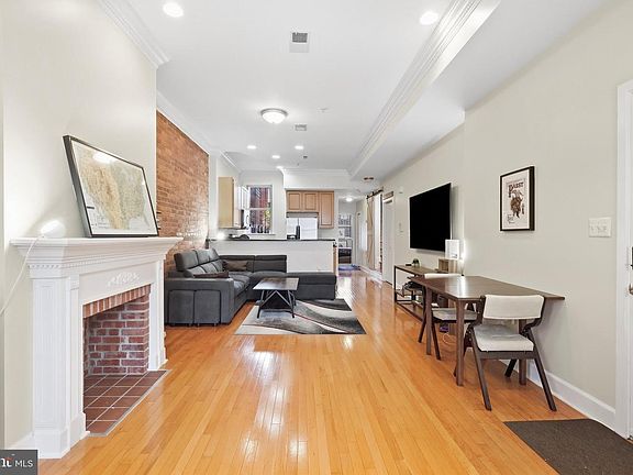 5th image of 523 Florida Ave NW APT 2