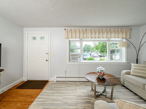 5th image of 4 Lydon Ln #4-B1