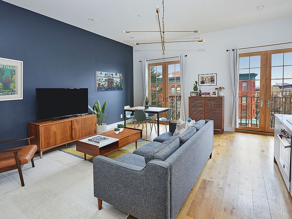 1st image of 216 Pulaski St #3R