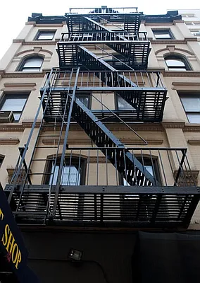 Rented by LC Lemle Real Estate Group | media 17