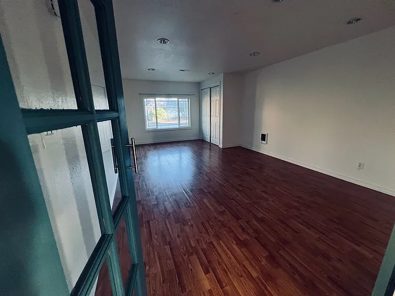 2909 SE 140th Ave — Photo 5