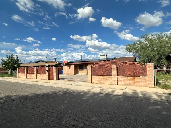 3209 S Capri Cir, Tucson, AZ 85713