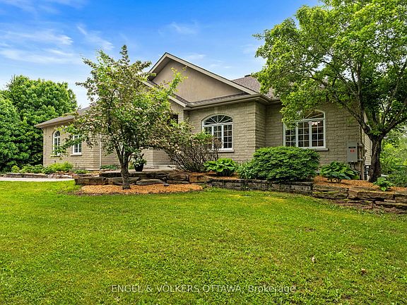 3rd image of 6196 Elkwood Dr