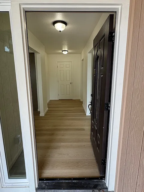 Building Photo - 1009 Briarwood Pl