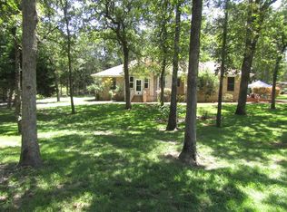 1166 Oak Tree Dr, Athens, TX 75751