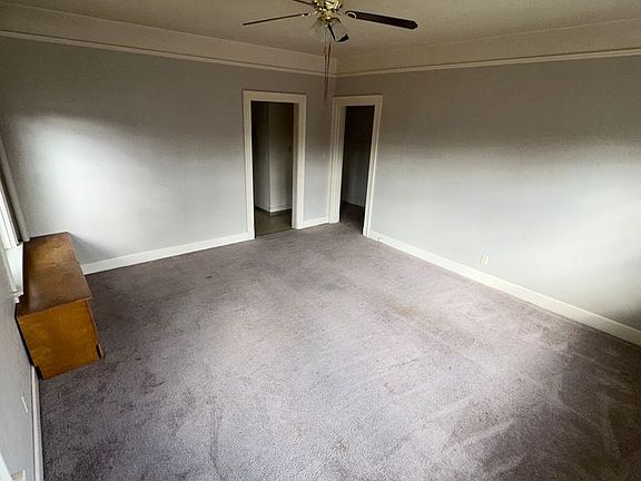 3rd image of 300 E 1st St #6