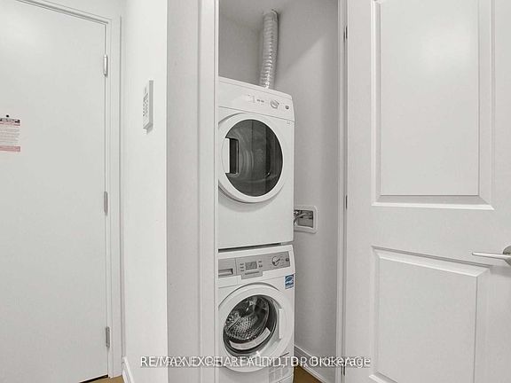 3rd image of 9199 Yonge St #608