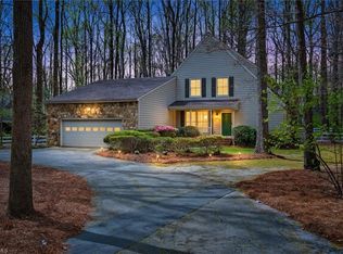4004 Hiddenwood Ct, Greensboro, NC 27407