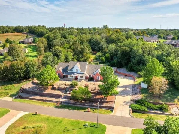 7824 Valley Creek Dr, Choctaw, OK 73020
