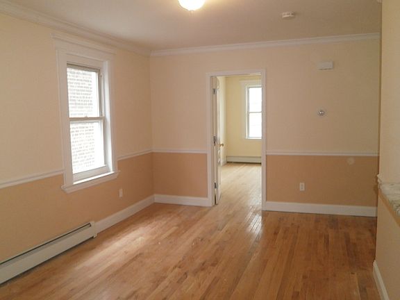 4th image of 10820 37th Dr