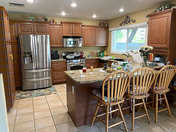 Kitchen/granite