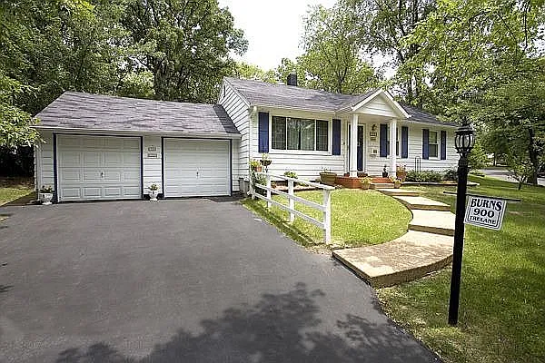900 Trelane Ave photo 1