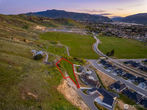 935 Silas Lane, Wenatchee, WA 98801